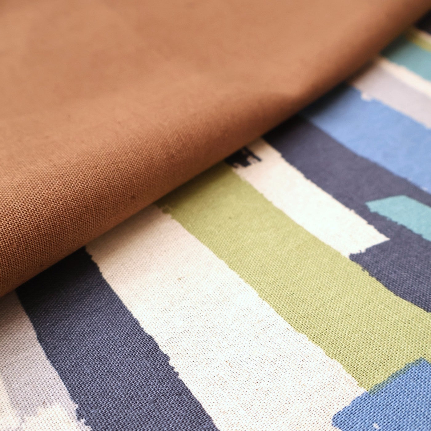 palette blue × マロン