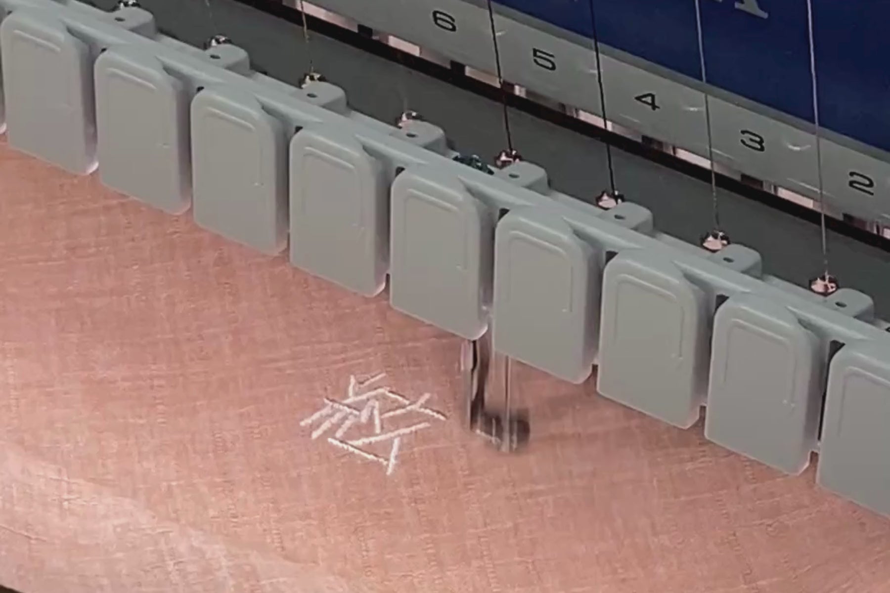 動画がロードされます。